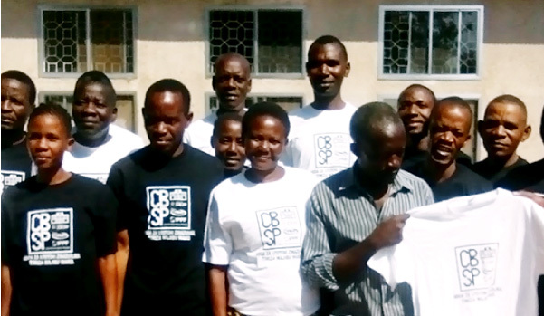 タンザニアでの安全な出産啓蒙支援